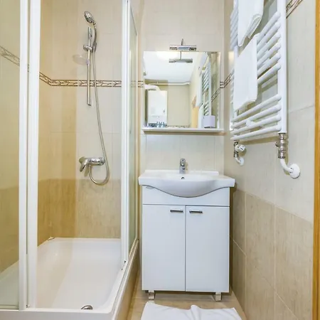 Apartment K & K With Free Garage *
