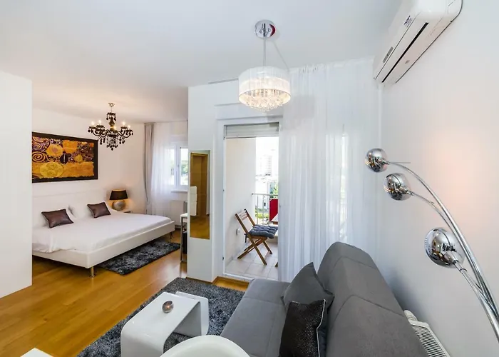 Apartament K & K With Free Garage Zadar