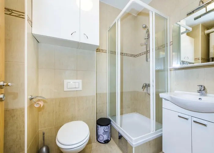 Apartament K & K With Free Garage Zadar