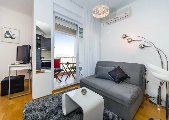 Apartament K & K With Free Garage